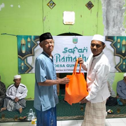Safari Ramadan Pambakal Bagikan Santunan Lansia Dan Anak Yatim
